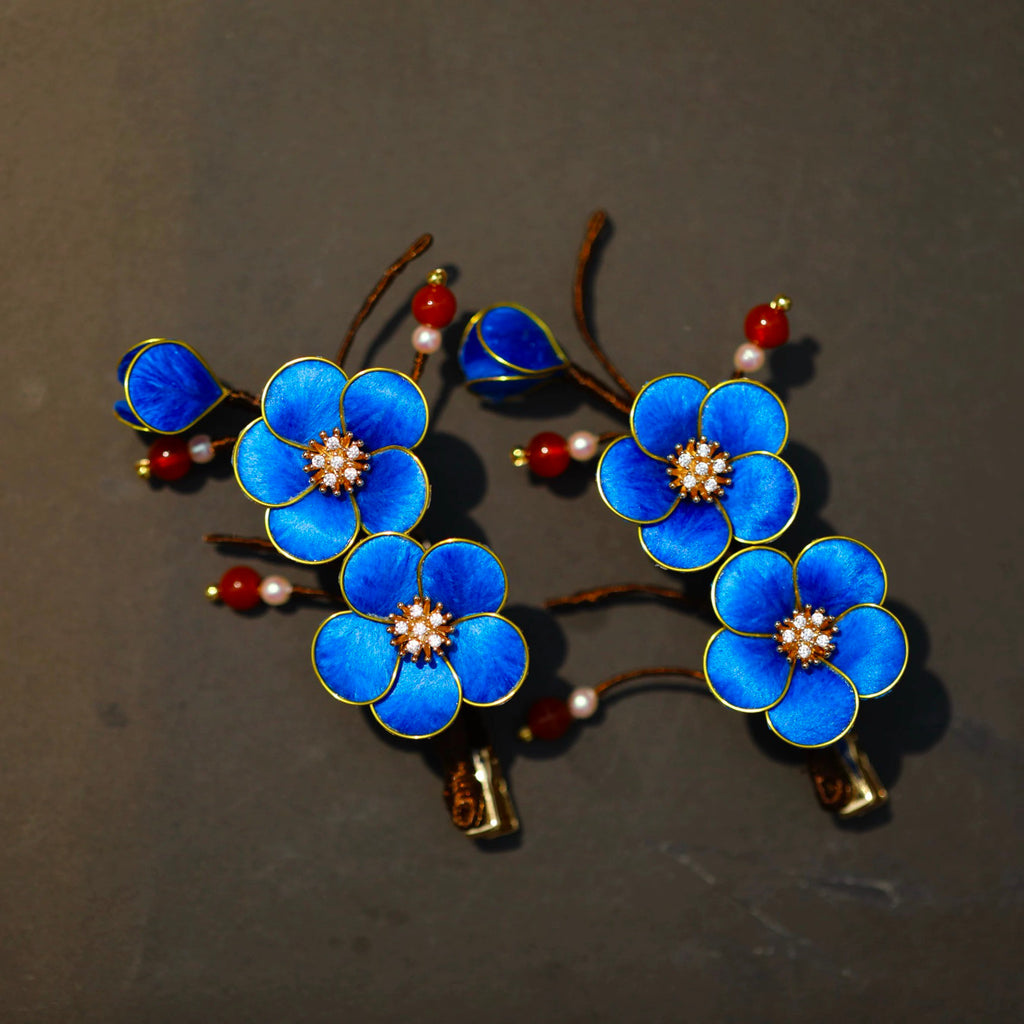 Handcrafted Heirloom Silk Hairclip - Royal Blue Floral Artistry for Cultural Galas & Festivals