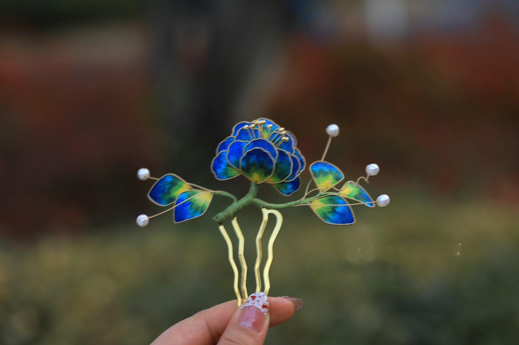 Handmade Kingfisher Imitation Blue Velvet Hairpin - Artisan Intangible Heritage Jewelry for Bridal Wear