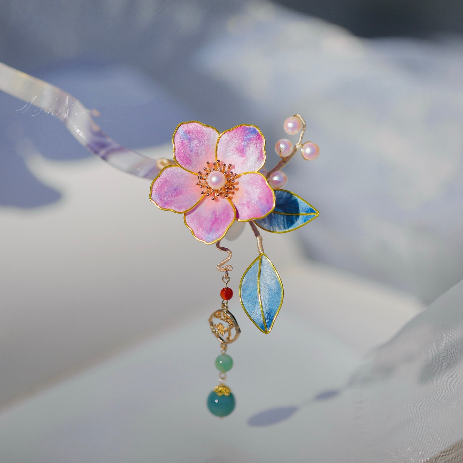 Vintage Peach Blossom Dangle Hairpin - Tassel Heritage Accessory for Tea Parties & Prom