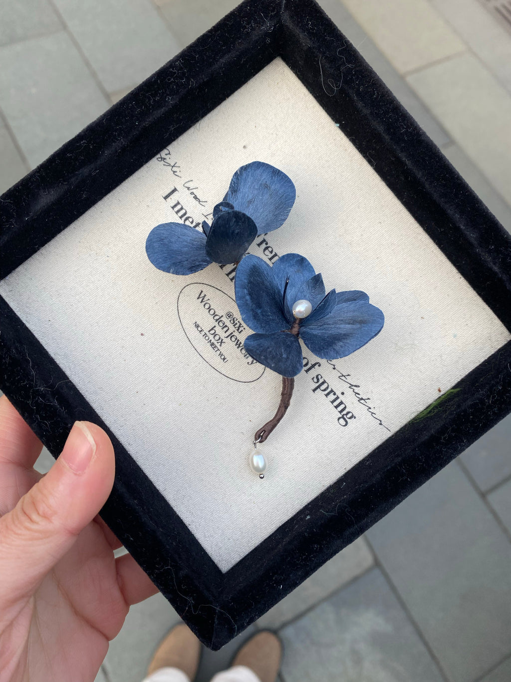 Vintage Filigree Silk Flower Accessory - Exquisite Heritage Jewelry for Mom